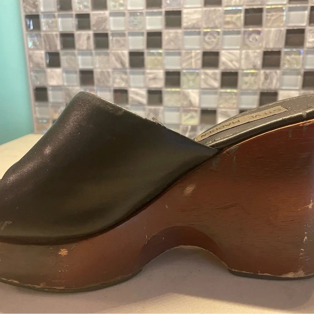 Vintage Steve Madden Jessie Wedge Black Leather & Dark Cherry Wood Size 5